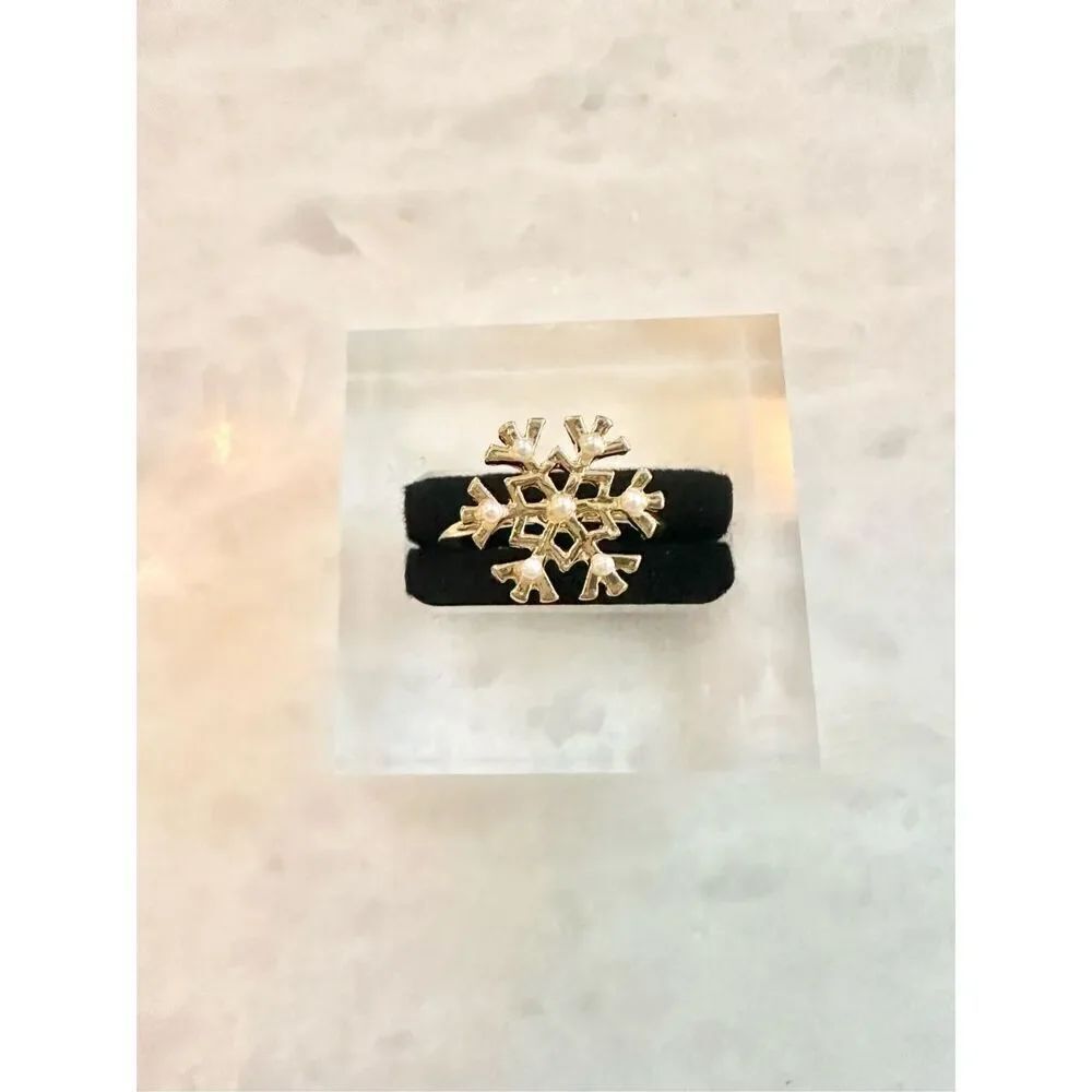Cute Pearl snowflake adjustable ring